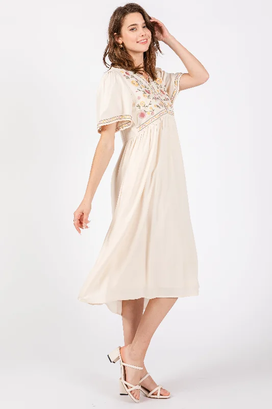 Cream Short Sleeve V-Neck Midi Dress