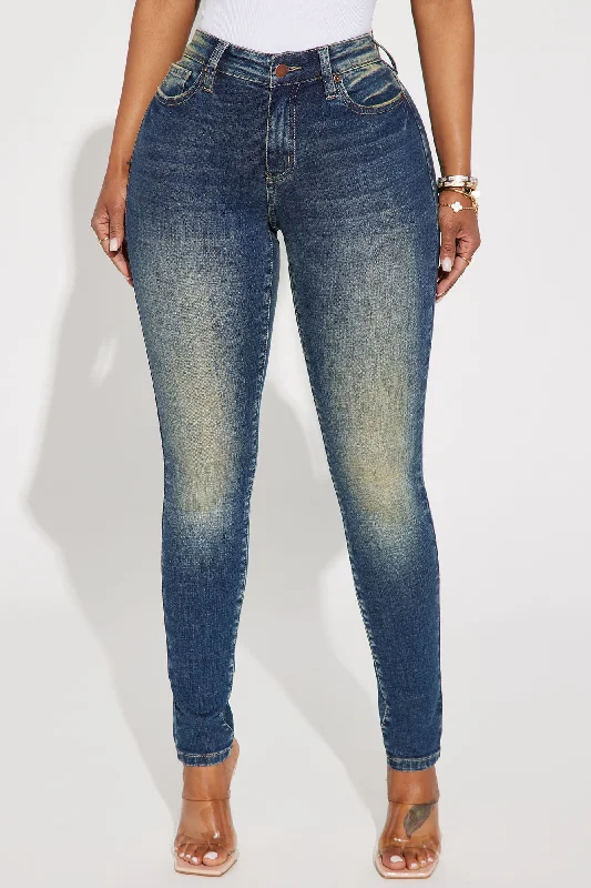 Charley Crosshatch Tinted Stretch Skinny Jeans - Dark Wash