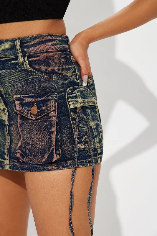 Got Somewhere To Be Cargo Mini Skirt - Dark Wash