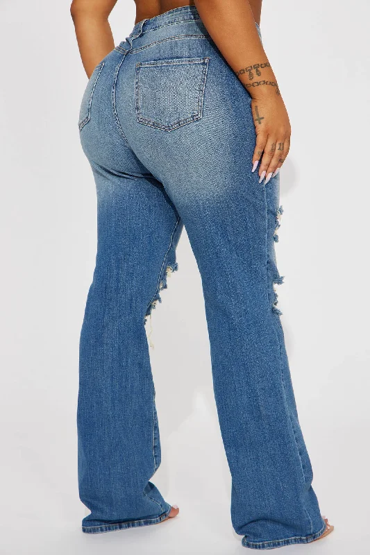 Let It Be Stretch Straight Leg Jeans - Medium Wash