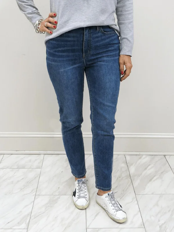 Peggy High-Rise Straight Leg Jeans In Light-Medium Wash