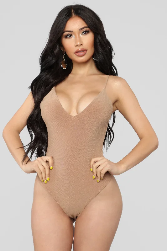 Sleek And Slay Bodysuit - Mocha