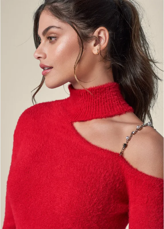 Cozy one shoulder turtleneck with removeable pearl strap - Red