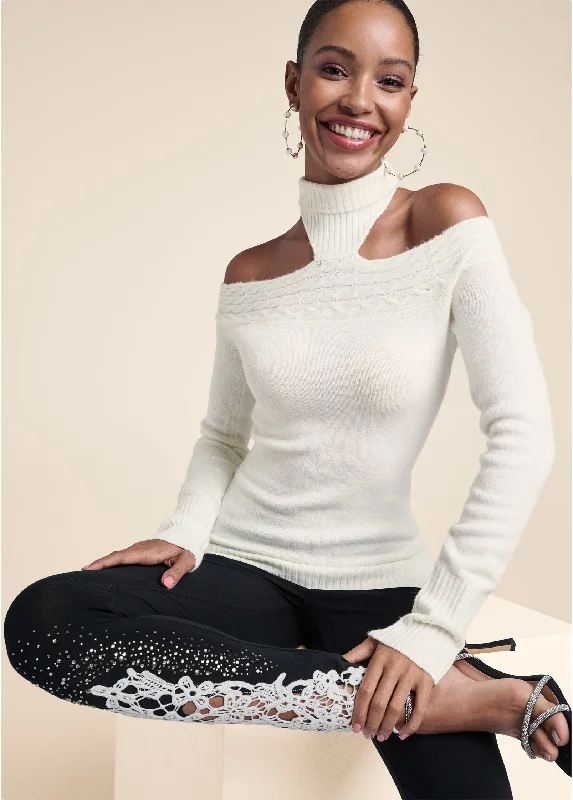 Cutout turtleneck sweater - White